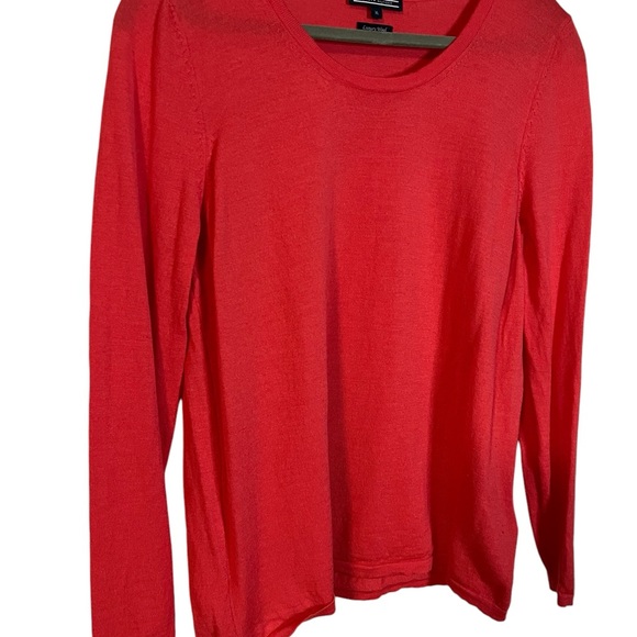 A Tommy Hilfiger wool  sweater in size extra large - Picture 2 of 6